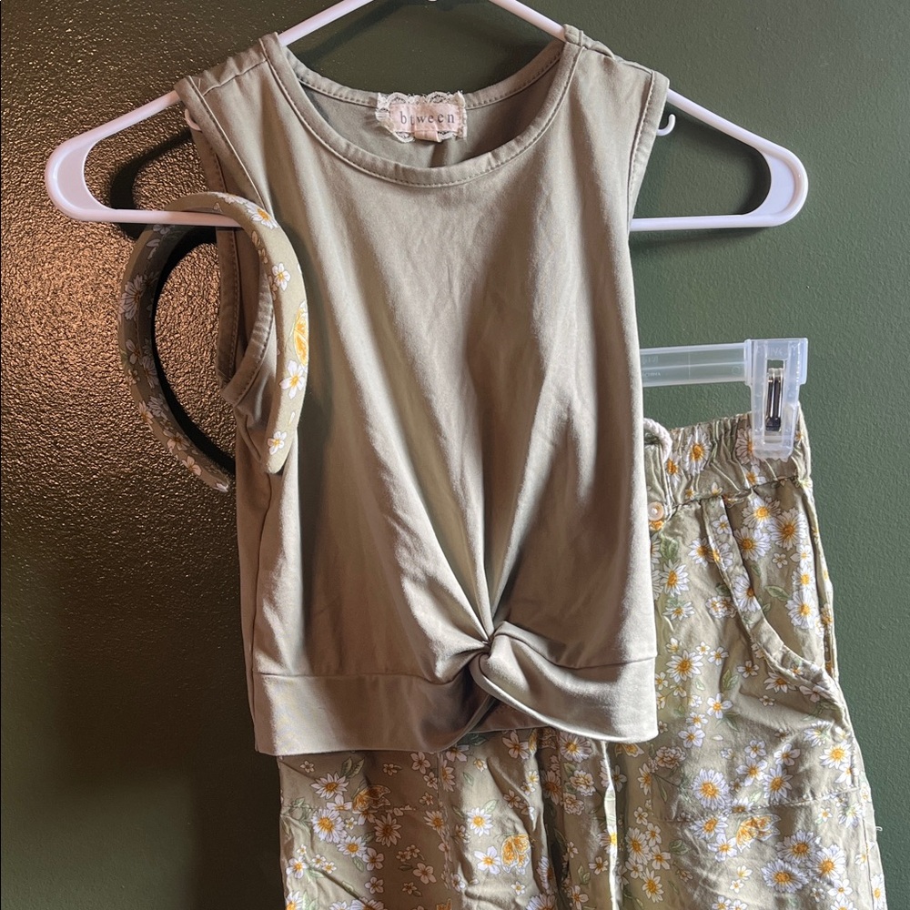 btween Sage Green Kids Matching Set